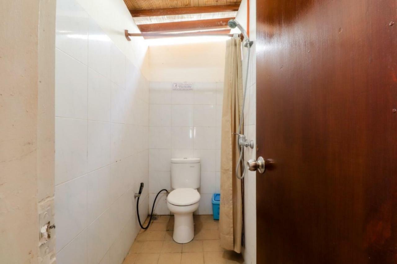Palmyra Hostel Malang Kültér fotó