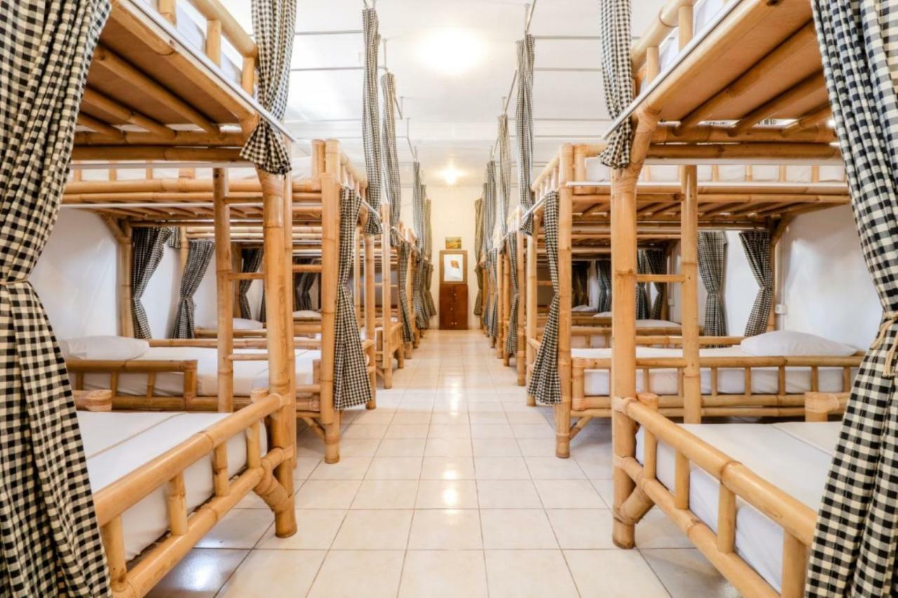 Palmyra Hostel Malang Kültér fotó