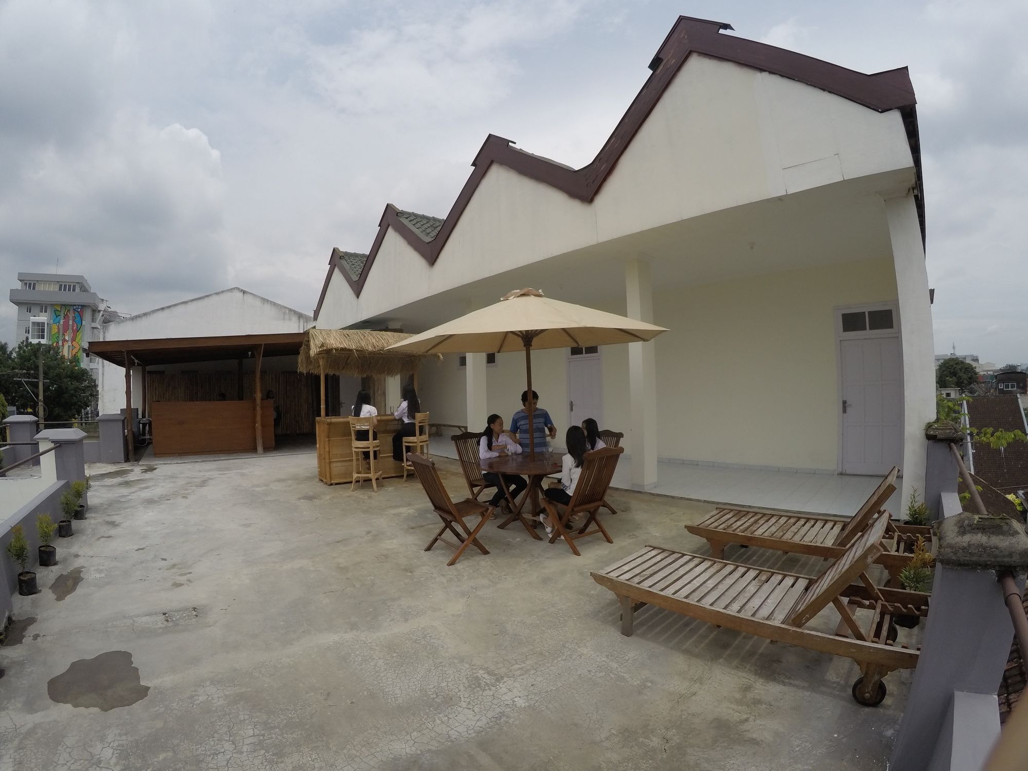 Palmyra Hostel Malang Kültér fotó
